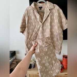 Men’s F21 Coastal Seashell Resort/Vacation Set for sale!